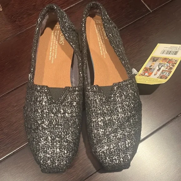 Toms brand new with tags size 7 black glitter wool - Picture 2 of 3